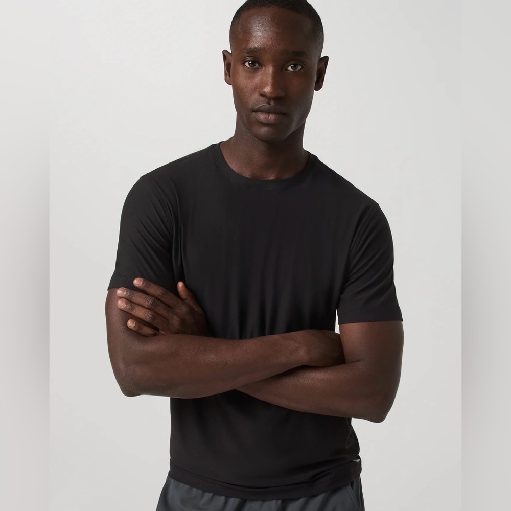 Men's Vuori Strato Tech Tee- Black - Picture 4 of 9